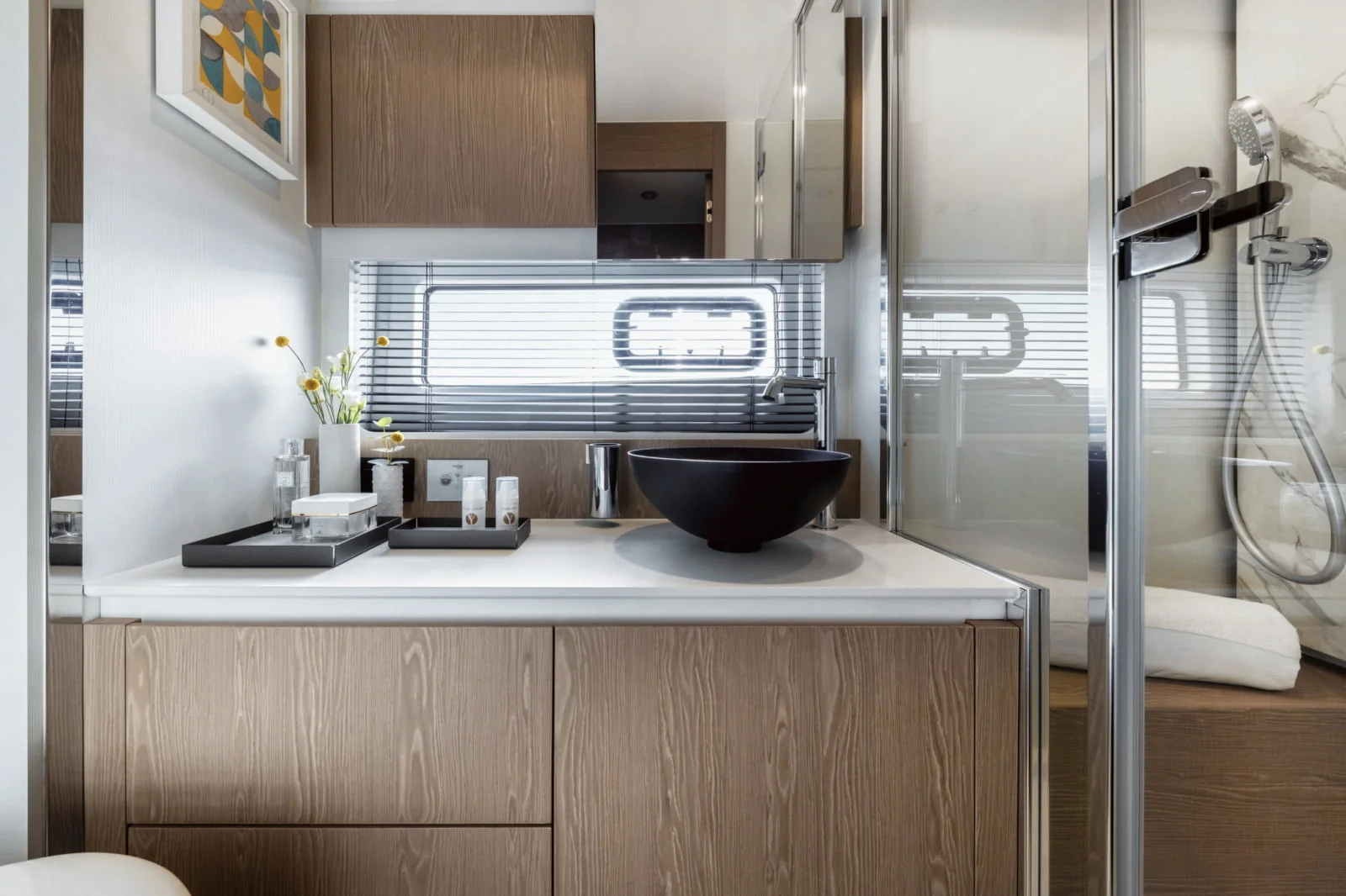 Azimut Fly 53 - Green Charter Azimut-Fly-53-Owner-Head