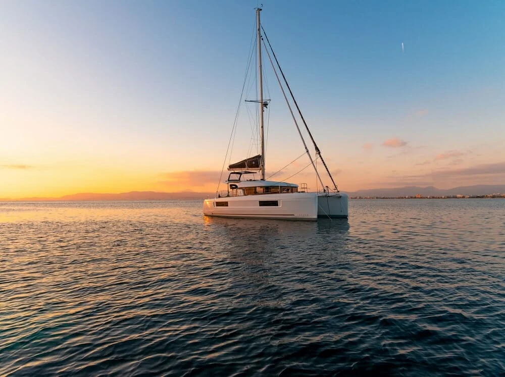 1 Giorno in Catamarano Isole La Maddalena - Green Charter 1 Giorno in Catamarano Isole La Maddalena - Green Charter