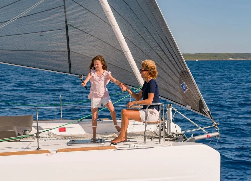 1 Giorno in Catamarano Isole La Maddalena - Green Charter Lagoon-40-Eris18esterno