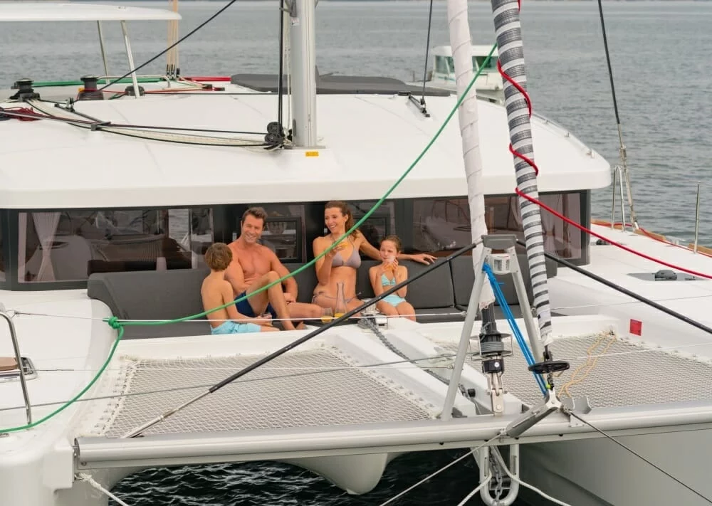 1 Giorno in Catamarano Isole La Maddalena - Green Charter Lagoon-45-Nemesis-06-esterni