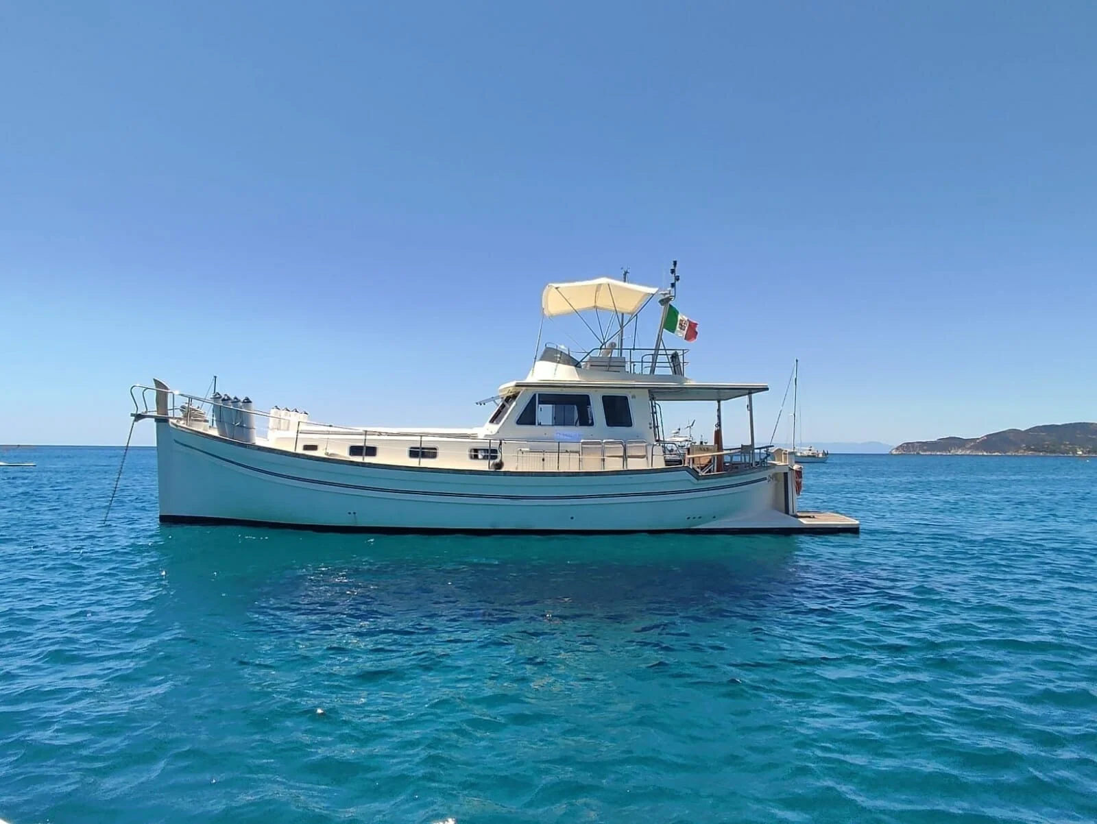 Menorquin 160 Fly - Green Charter Menorquin-160-Fly-Hire-Villasimius
