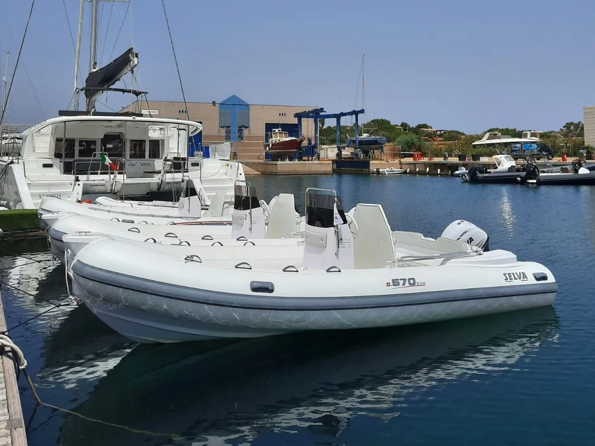 Selva 570 inflatable boat - Green Charter Inflatable boat hire-Selva-570